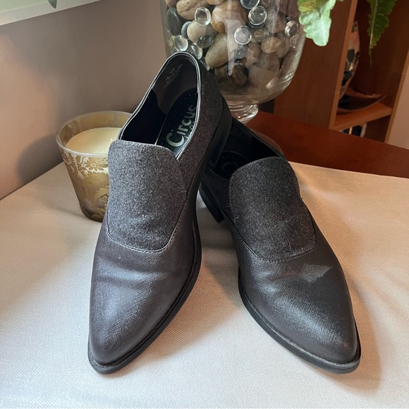 Sam Edelman Circus flat loafers. - Picture 1 of 4